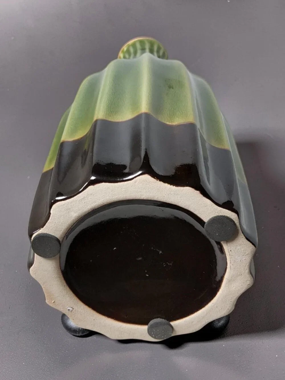 Vintage Dk.Green,Black Heavy Ceramic Ribbed Flanged Lip Vase